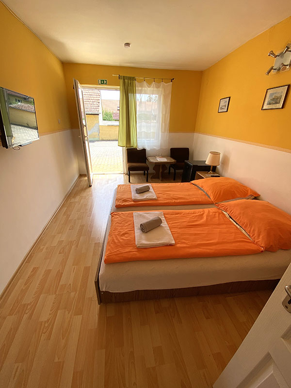 Budget Doppel- /Zweibettzimmer 2